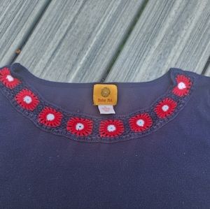 XL FLOWER Navy sweater with red flowers on neck 3/4 sleeves